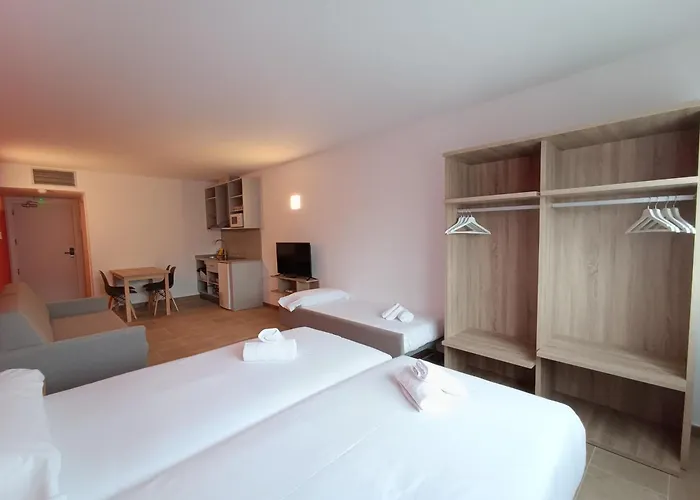 Turisticos Pontepedrina By Bossh! Santiago de Compostela