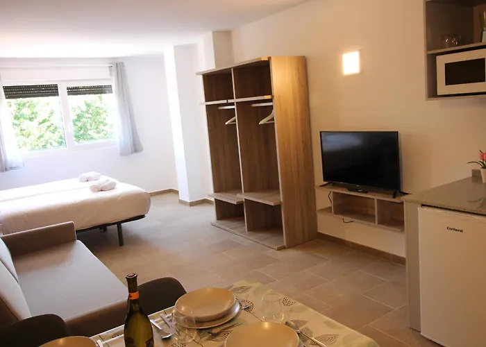 Turisticos Pontepedrina By Bossh! Santiago de Compostela